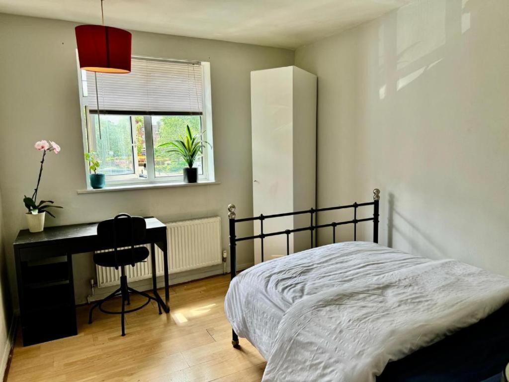 Whitechapel Lindley House R2 Hotel ลอนดอน ภายนอก รูปภาพ
