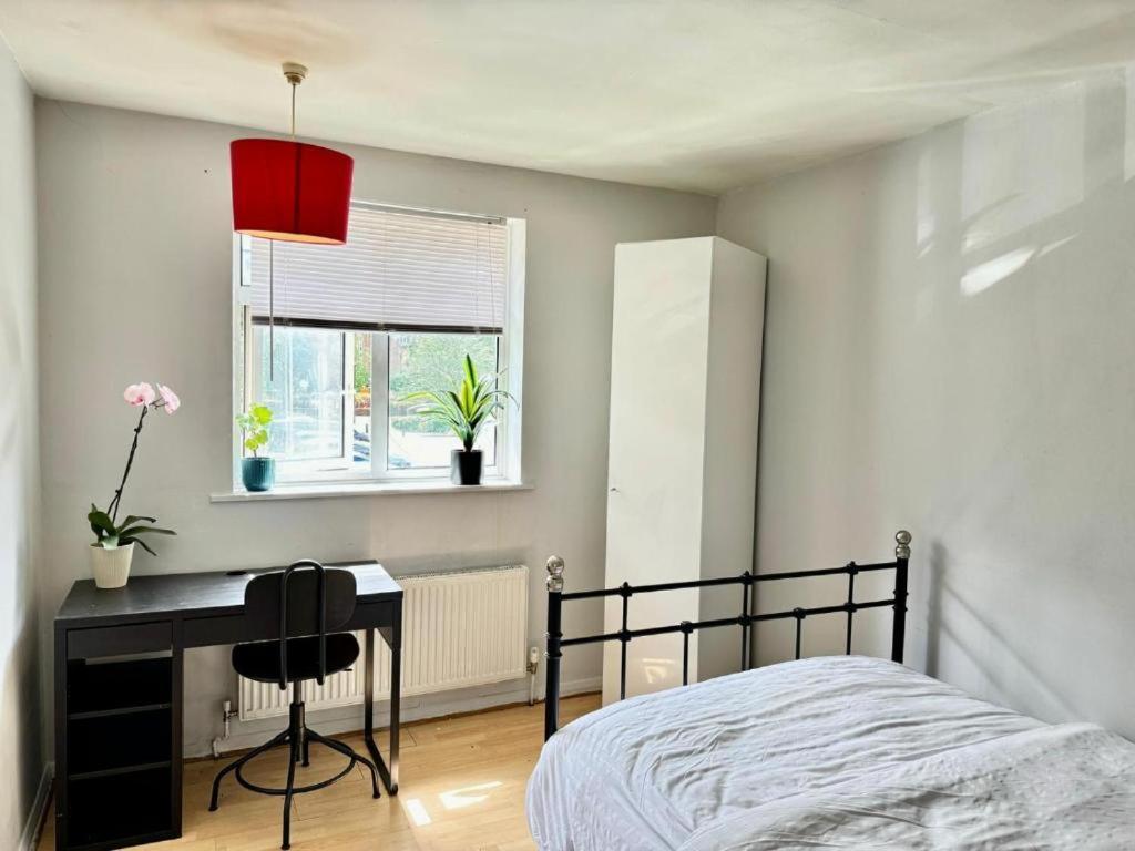 Whitechapel Lindley House R2 Hotel ลอนดอน ภายนอก รูปภาพ