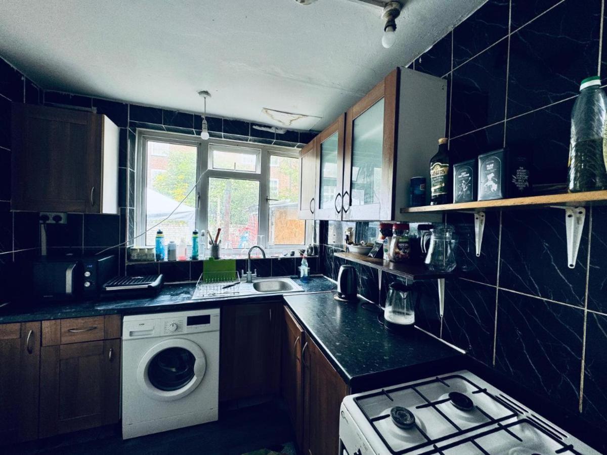 Whitechapel Lindley House R2 Hotel ลอนดอน ภายนอก รูปภาพ