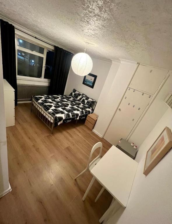 Whitechapel Lindley House R2 Hotel ลอนดอน ภายนอก รูปภาพ