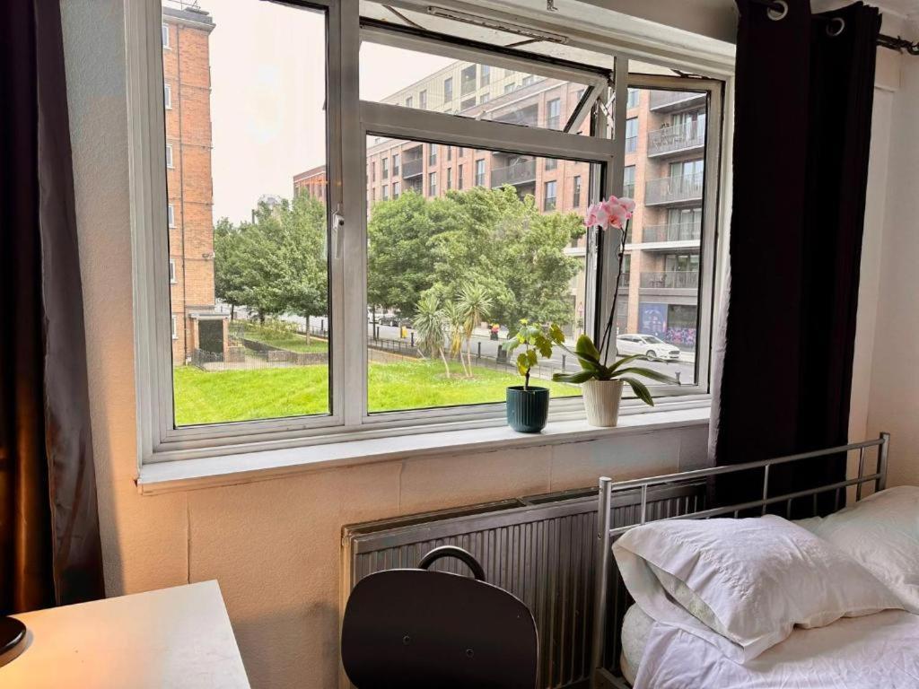 Whitechapel Lindley House R2 Hotel ลอนดอน ภายนอก รูปภาพ