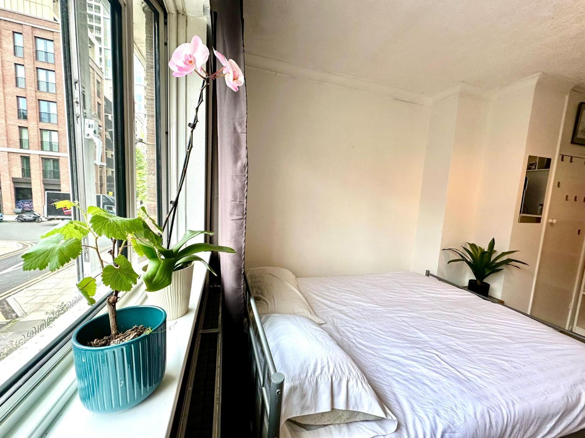 Whitechapel Lindley House R2 Hotel ลอนดอน ภายนอก รูปภาพ