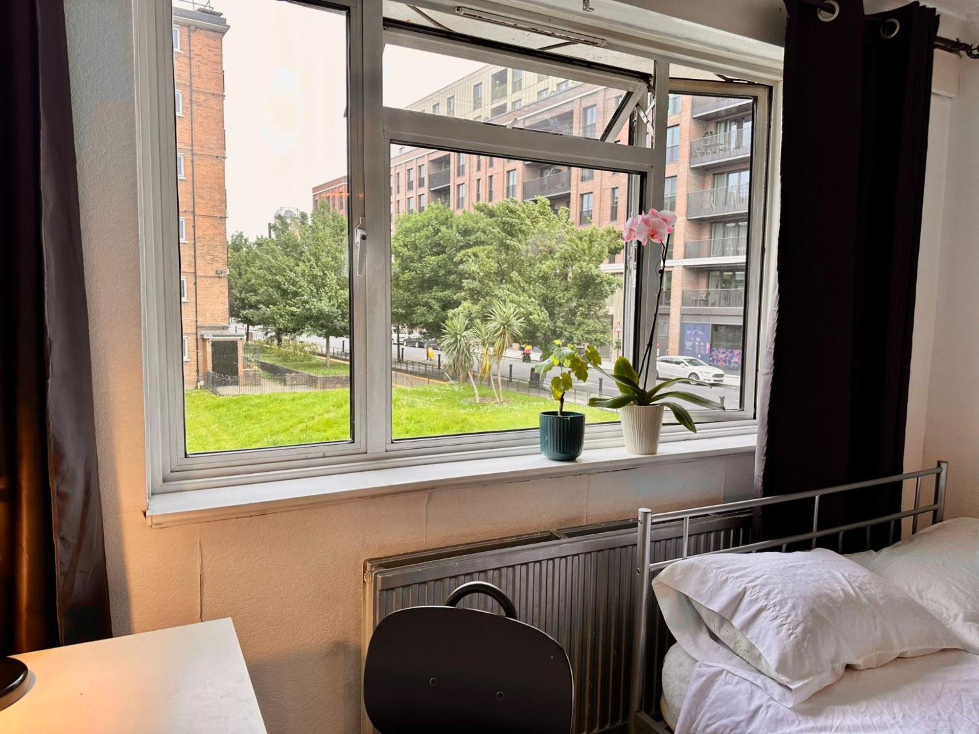 Whitechapel Lindley House R2 Hotel ลอนดอน ภายนอก รูปภาพ